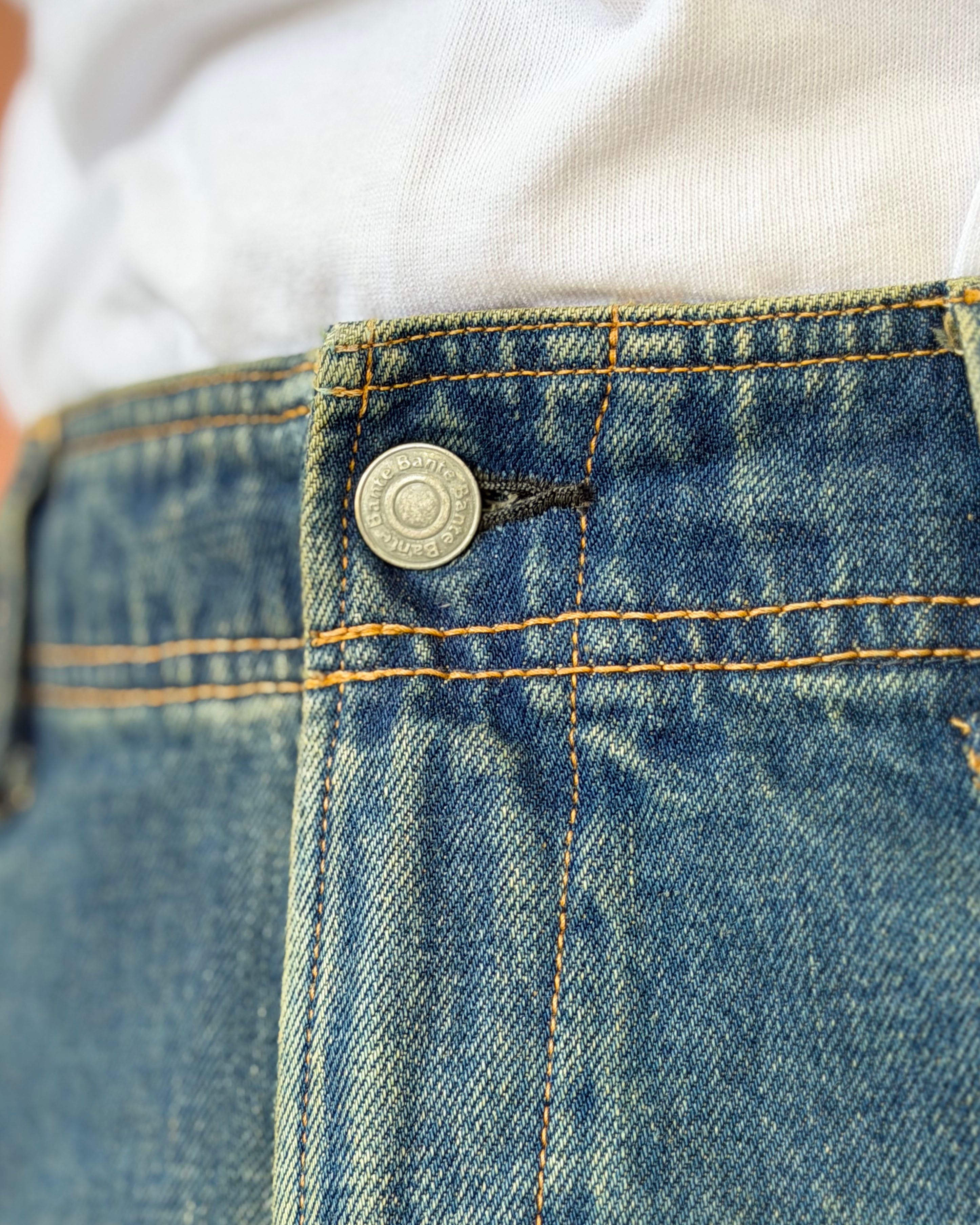 Japanese Selvedge Curved-Leg Jeans - Washed Blue