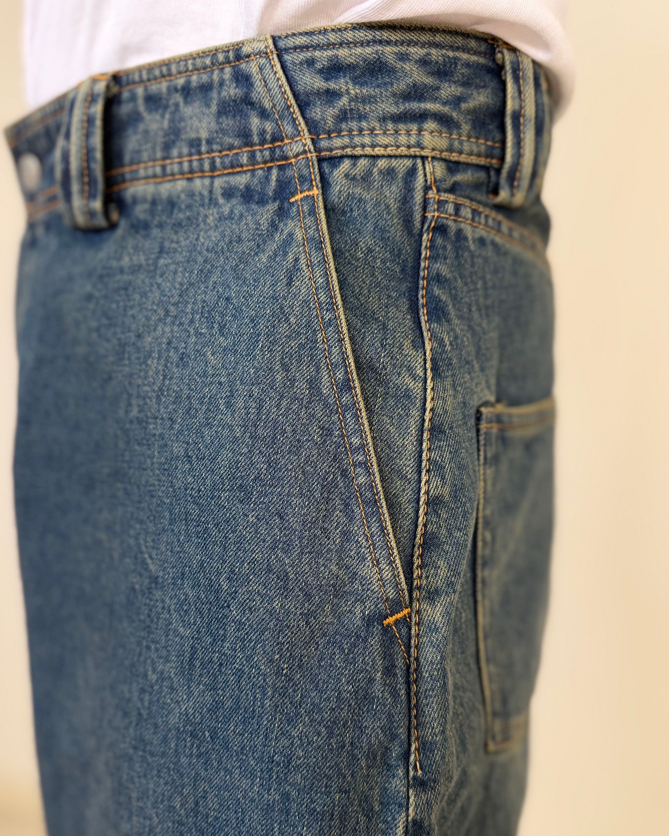 Japanese Selvedge Curved-Leg Jeans - Washed Blue