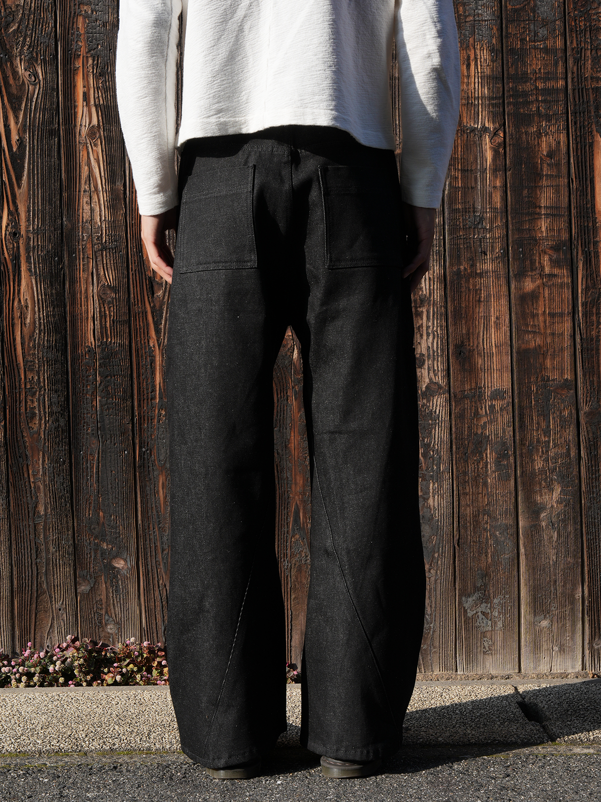 Twisted Raw Jeans - Black