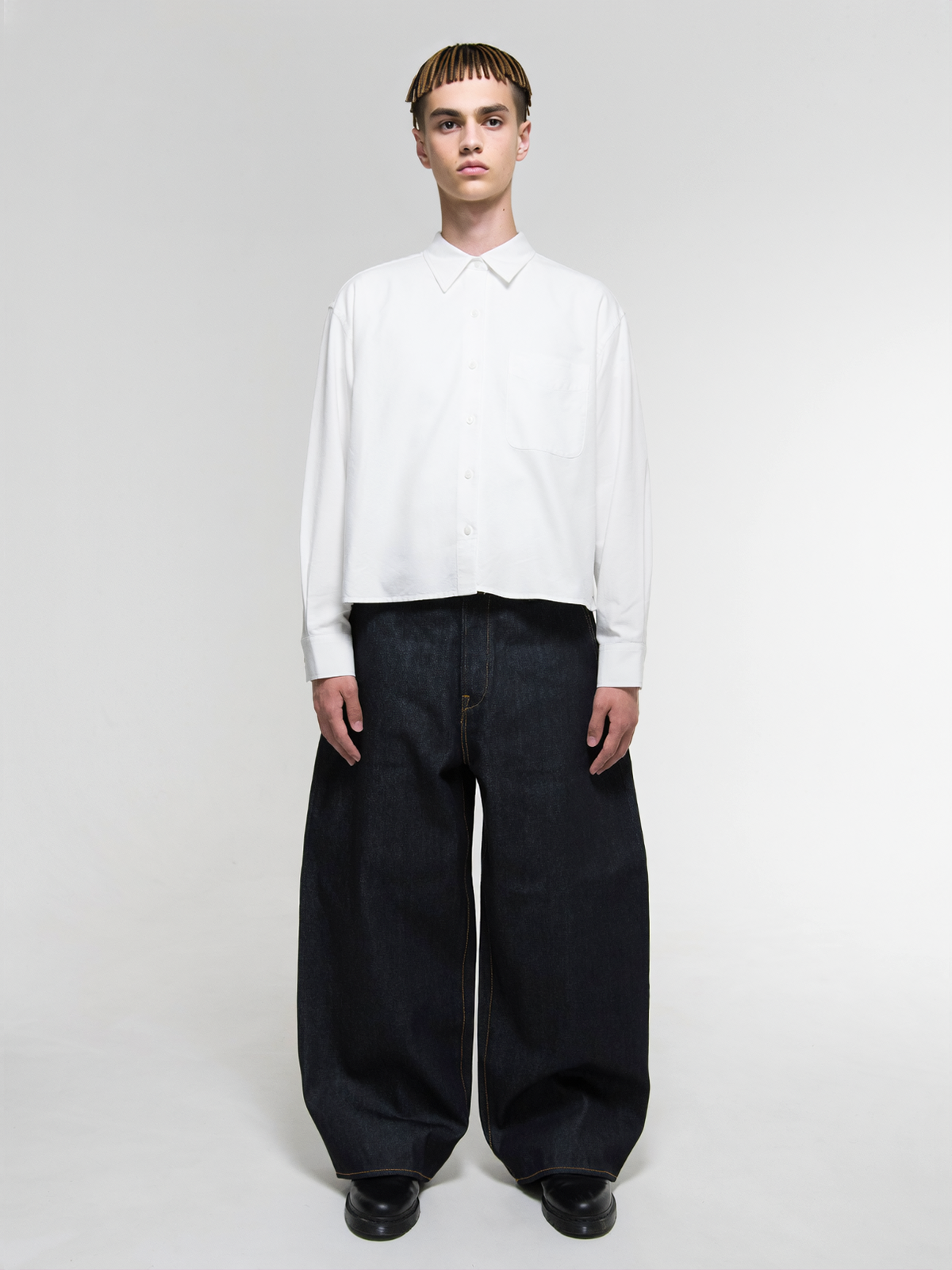 Japanese Selvedge Curved-Leg Jeans - Indigo