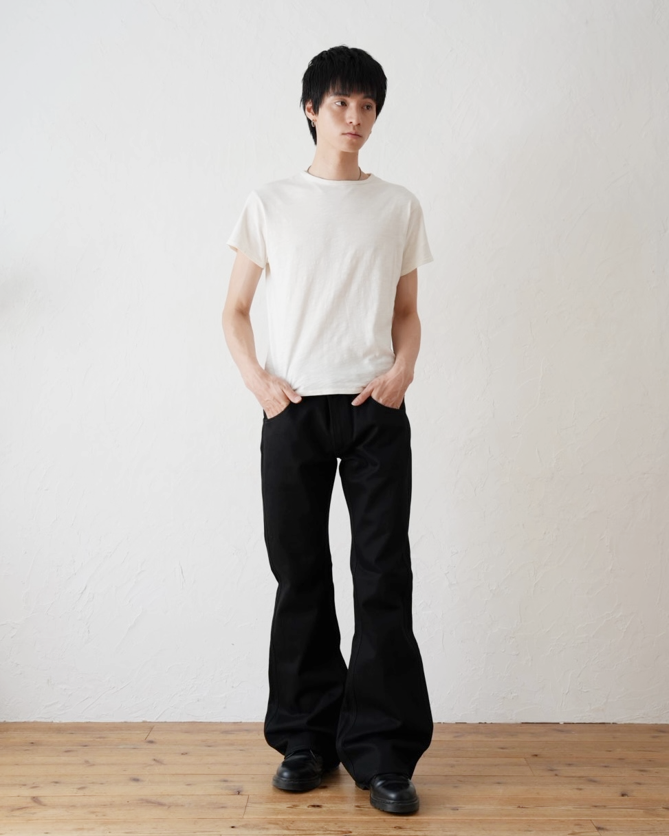 Japanese Bell Bottom Jeans – Black/Black