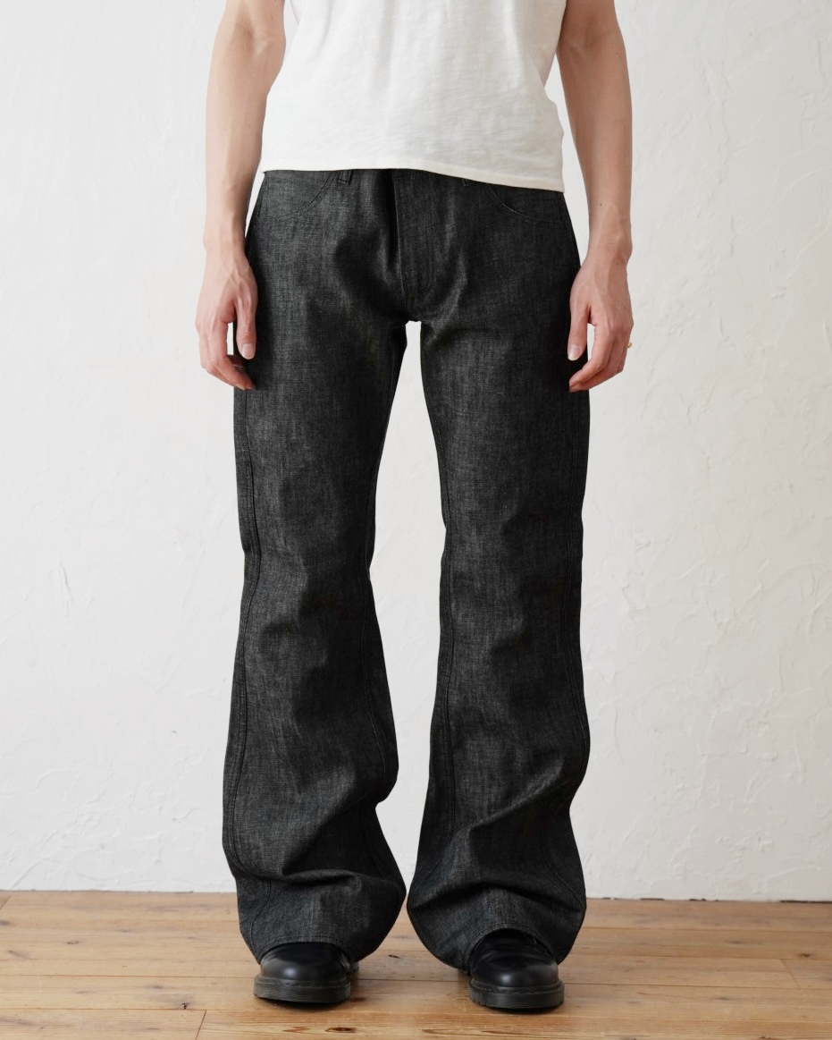 Japanese Bell Bottom Jeans – Black