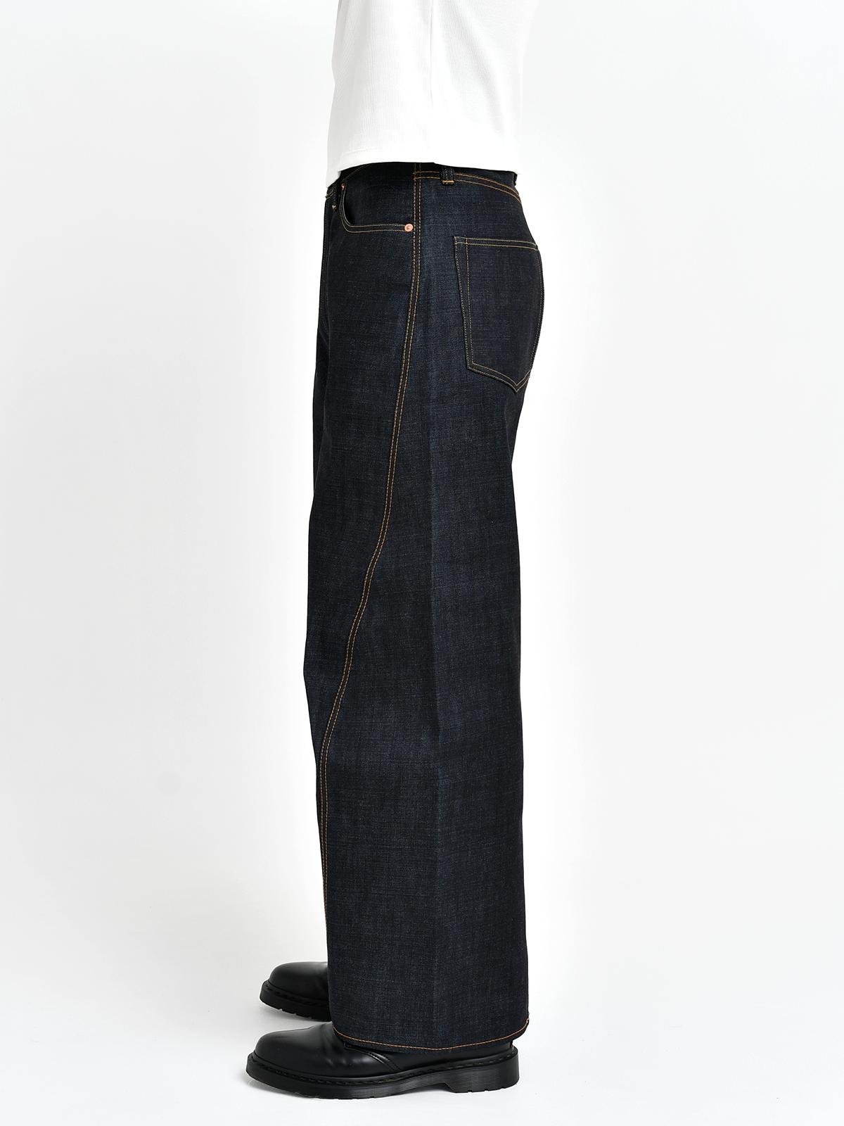 Japanese 3D Wide-Leg Jeans - Indigo | NewDrop Jan 17, 21:00 (JST)