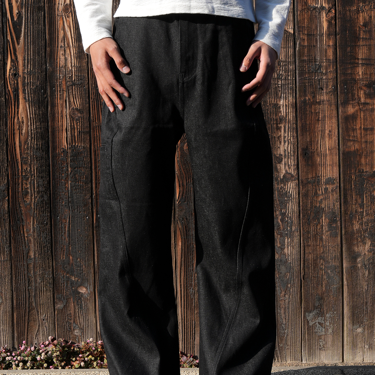 Twisted Raw Jeans - Black Twisted Raw Jeans - Black