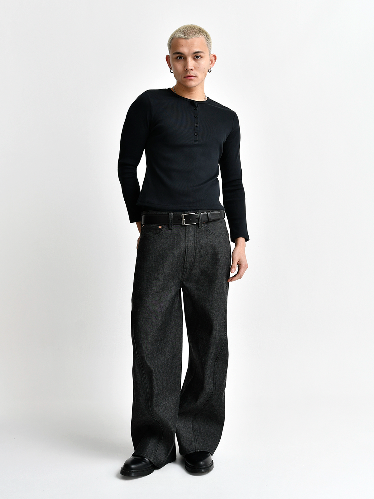 Japanese 3D Wide-Leg Jeans - Black | NewDrop Jan 17, 21:00 (JST)