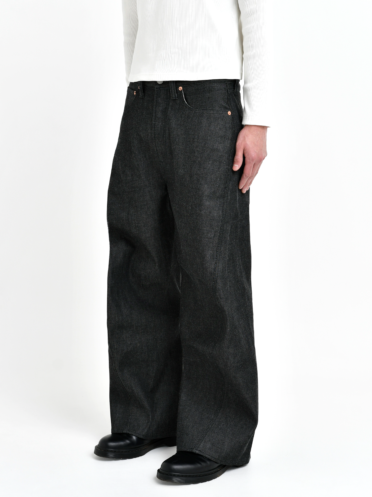 Japanese 3D Wide-Leg Jeans - Black | NewDrop Jan 17, 21:00 (JST)